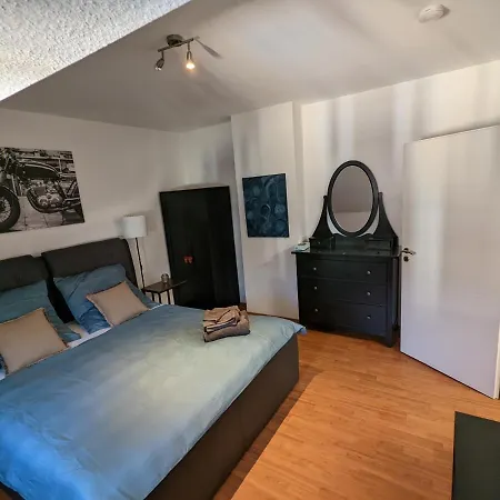 Schoenes 2 In Der Altstadt Von アパート コブレンツ